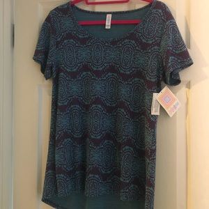 BNWT Lularoe Classic T size Medium